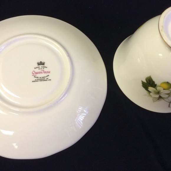 Royal Tara Ireland Bone China Yellow rose Fotted Cup & Saucer - Picture 10 of 11